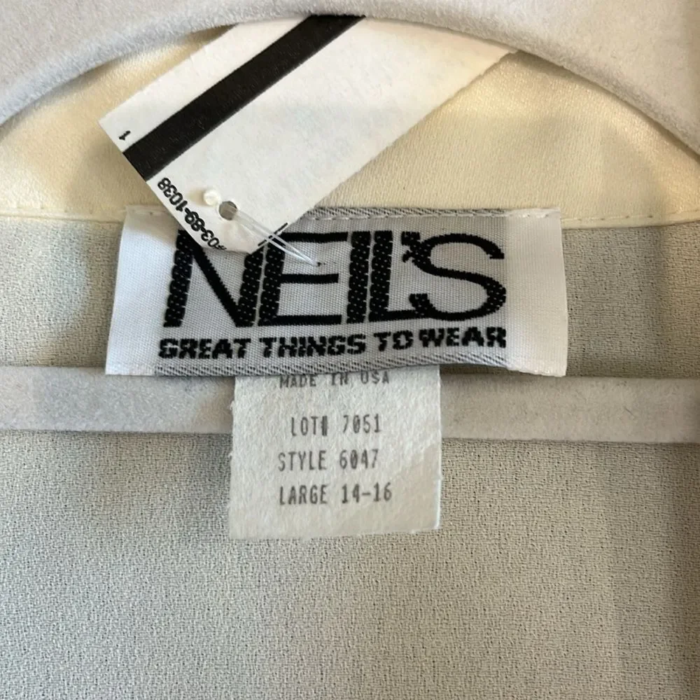 Ivory Blouse - Picture 6 of 7